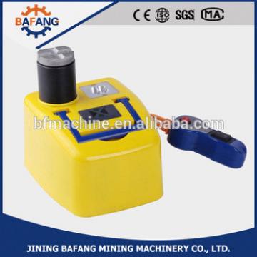 Portable electric hydraulic car jacks