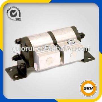 Hydraulic gear flow divider